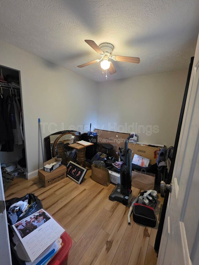 Photo - 419 1/2 Walnut Ave