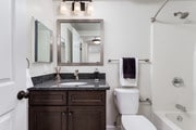 2 BA, 2 BR - Myrtlewood - Bathroom
