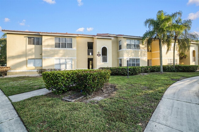 Building Photo - 12730 Vista Isles Dr Unit 821