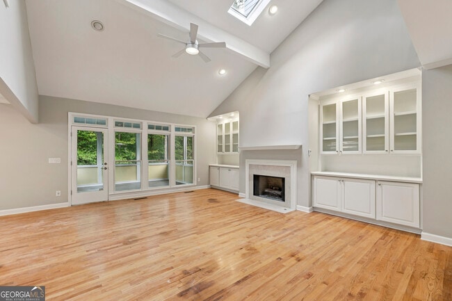 Photo - 3740 Ashford Point