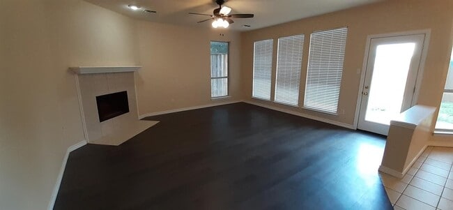 4526 Julian Dr