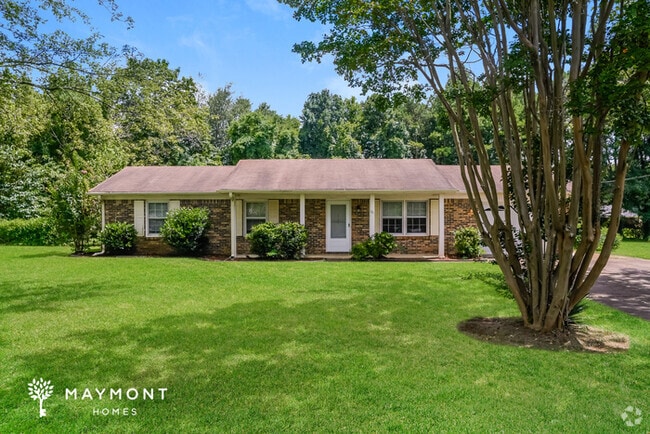 Building Photo - 121 Greenwood Cir Rental