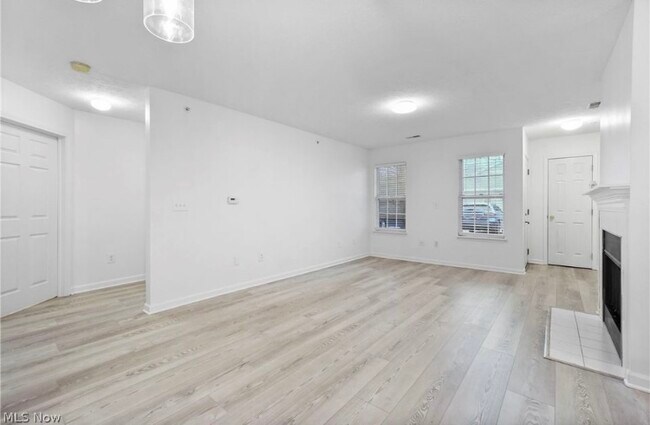 Photo - 14929 Lenox Dr Unit 509