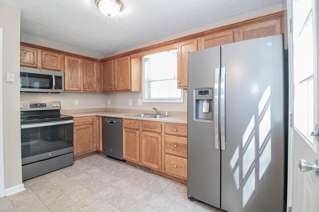 Photo - 101 Monarch Ln