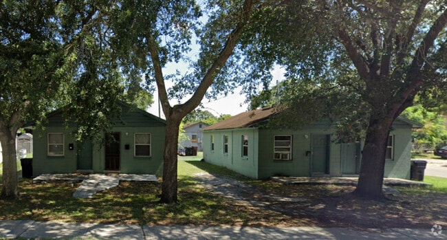 Building Photo - 905 W Anderson St Rental