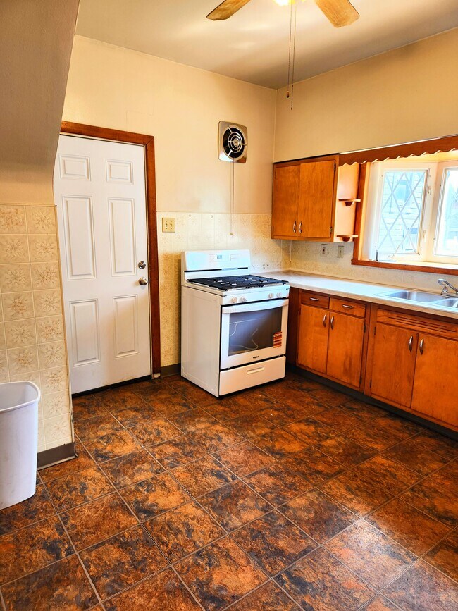 Photo - 922 Hober Ave Unit 2