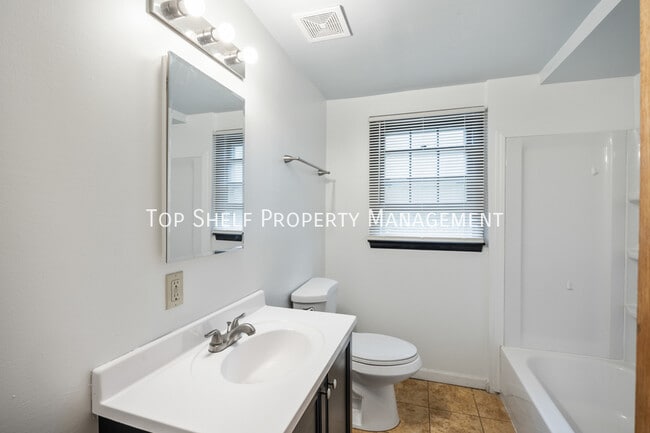 Photo - 3609 56th St