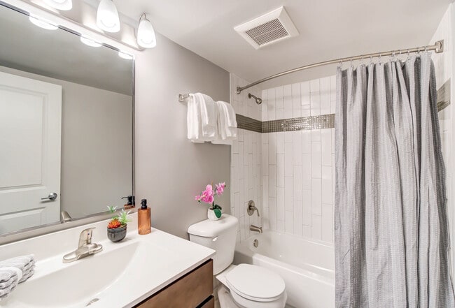 Spacious Bathroom | Creekside Village | Affordable Alexandria VA Apartments - Creekside Village