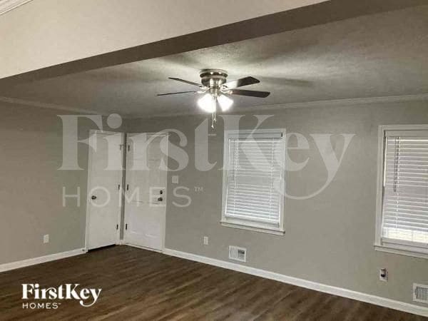 Photo - 581 Carlouetta Rd