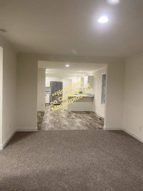 Photo - 245 Thompson St