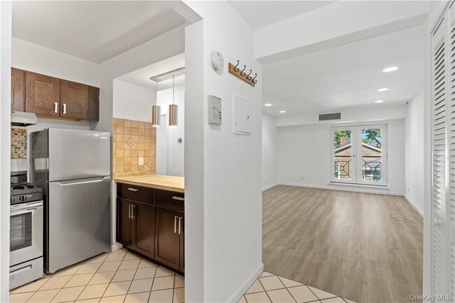 Photo - 501 N Barry Ave Unit 2C