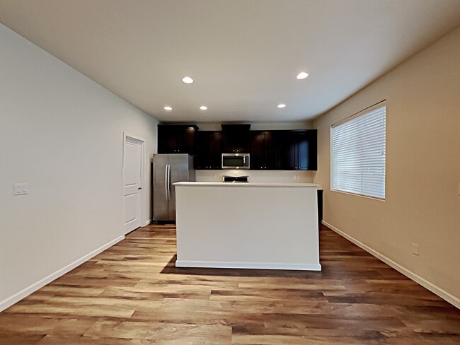 Photo - 9011 NE 165th Ave