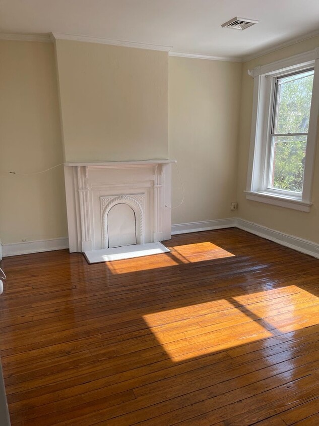 Newly Updated 3 bdrm/2 bath House Located ... - Newly Updated 3 bdrm/2 bath House Located ...