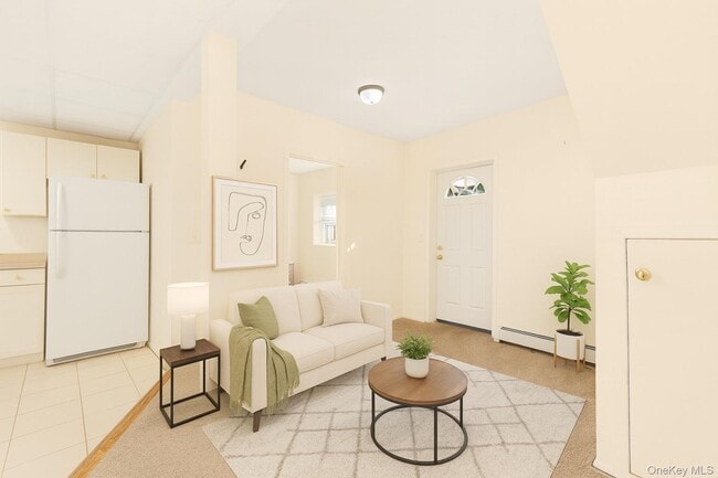 Building Photo - 174 Mills Pond Rd Unit B