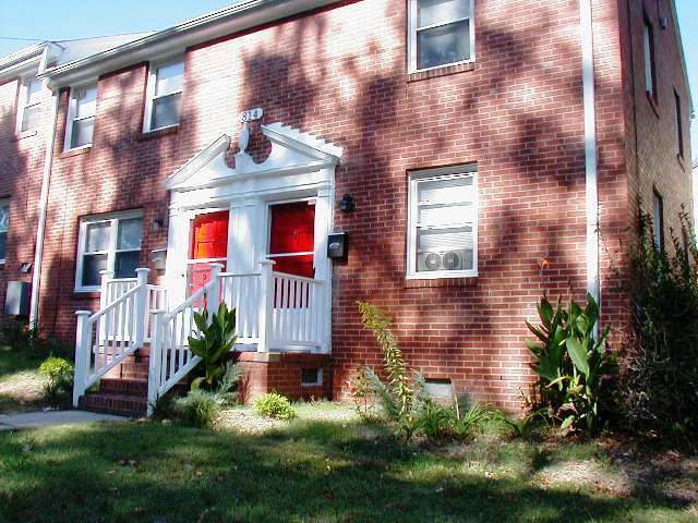 End Unit Townhouse with Hardwoods / W&D / ... - End Unit Townhouse with Hardwoods / W&D / ...