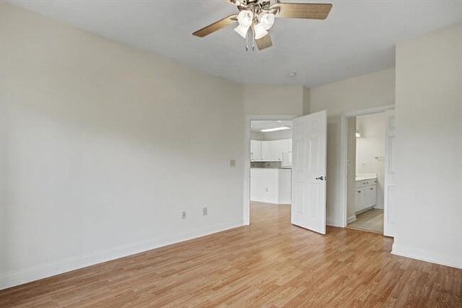 Photo - BEAUTIFUL 3BD, 2BA condo in World Tour