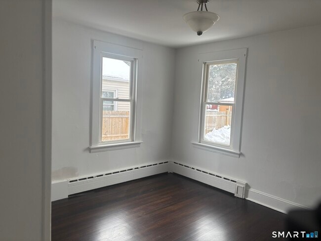 Photo - 73 Pixlee Pl