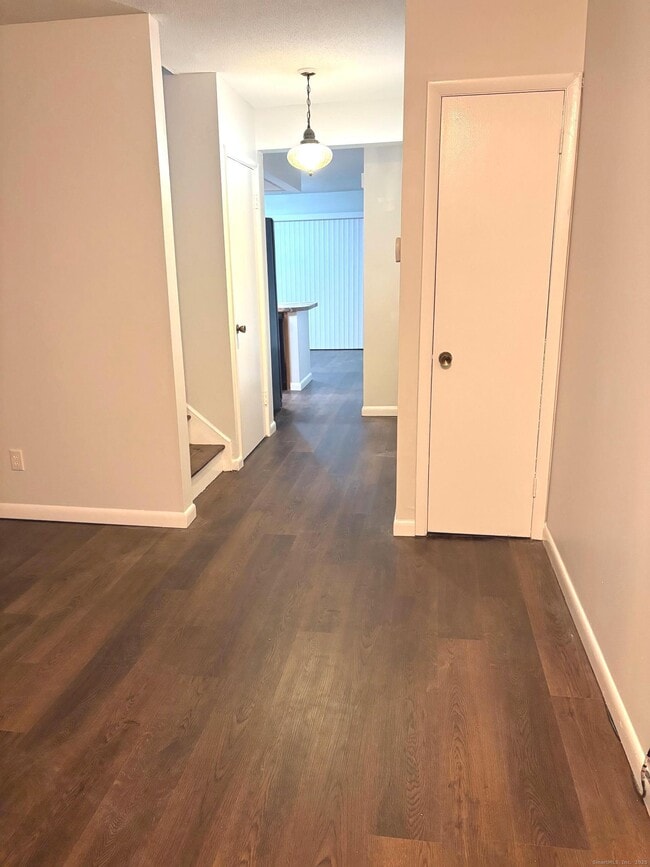 Photo - 9 Patricia Rd Unit E