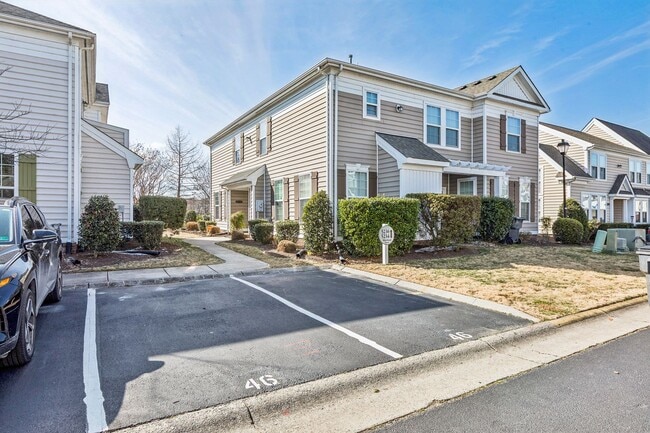 Photo - Suffolk Condo- Ready for move in