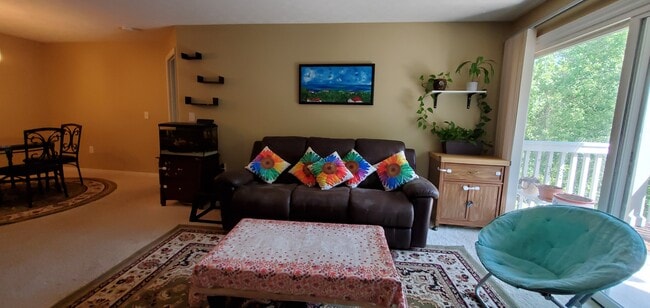 Living Room - 7392 Ridgepoint Dr Unit 6