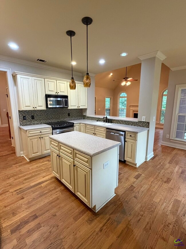 Photo - 254 Southfield Ct