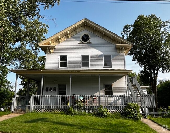 Building Photo - 57 Talcott Ave Unit 1 Rental