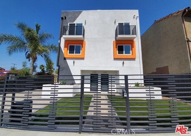 Building Photo - 2335 Crenshaw Blvd Rental