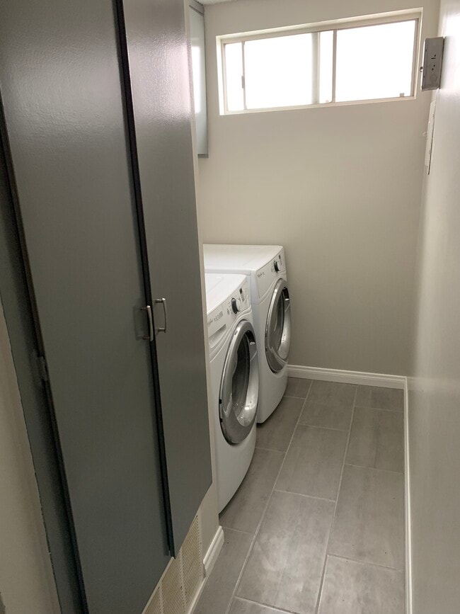Upstairs laundry room - 813 15th St Unit 813