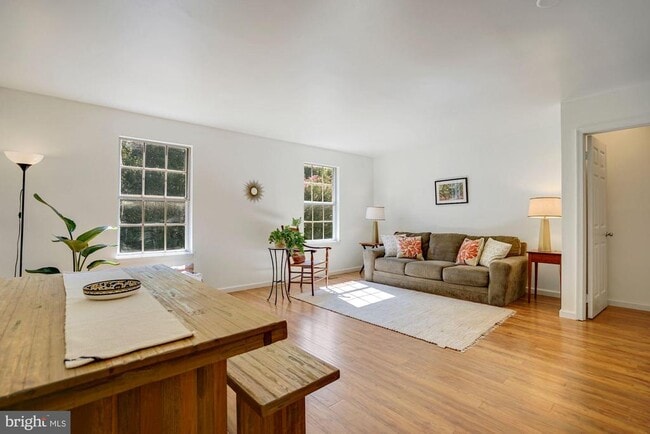 Photo - 6356 Shaundale Dr