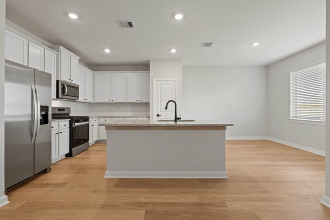 Photo - 3106 Banyan Dr