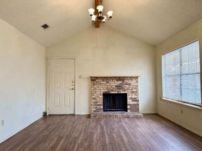 Photo - Two Bedroom Located in Frenship ISD!