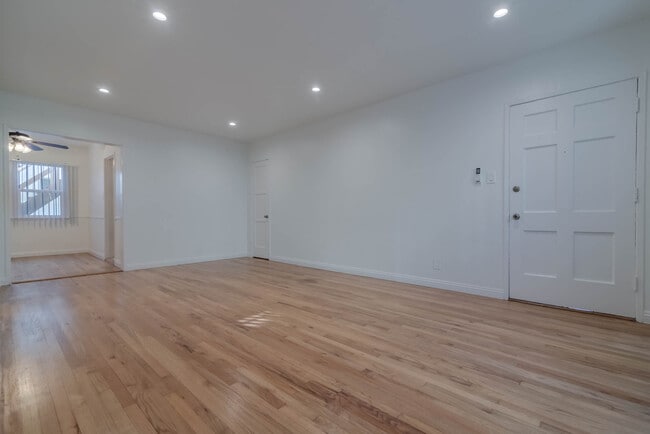 Photo - 1444 S Sherbourne Dr