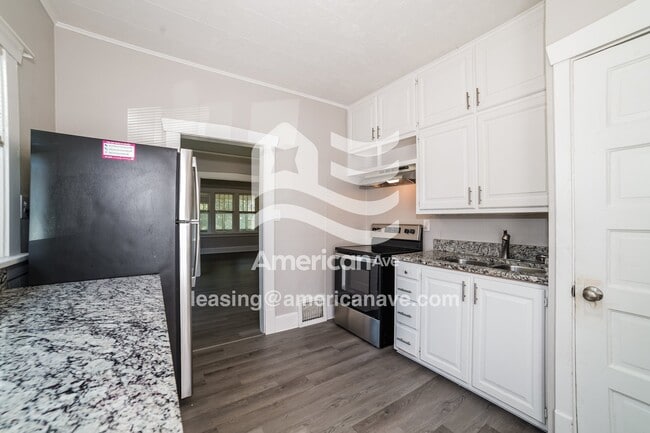 Photo - 712 Summer St