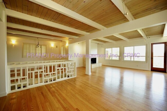Photo - 225 California Ave