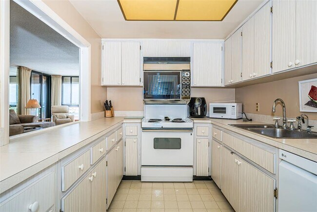 Photo - 3820 Gulf Blvd Unit 907