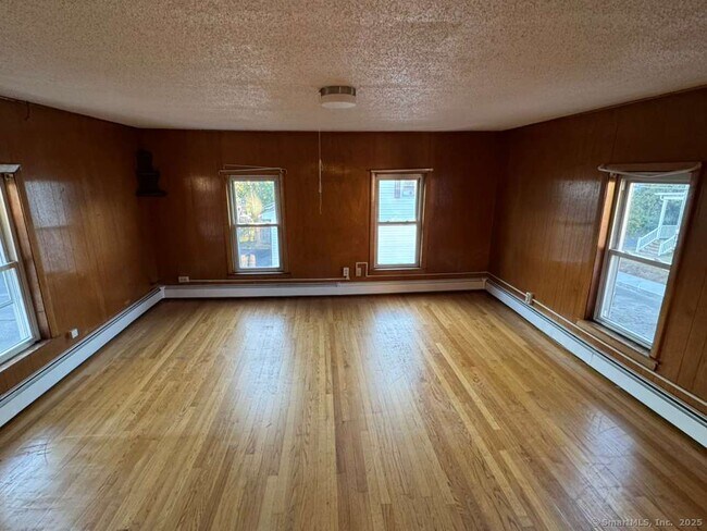 Photo - 12 Walnut St