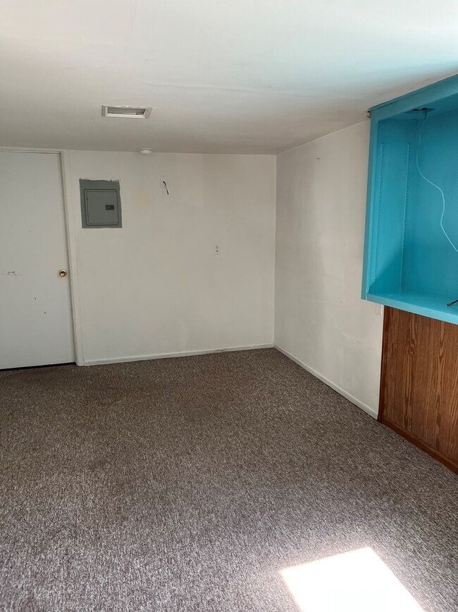 Photo - Bradshaw-PM-023-0209 Unit B