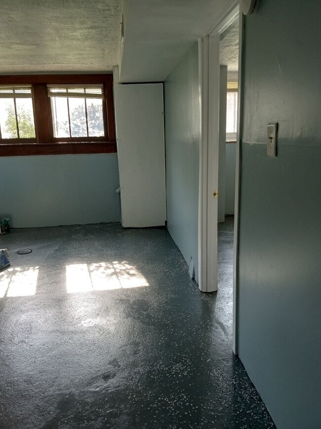 Photo - 2049 N Kilpatrick Ave Unit GDN