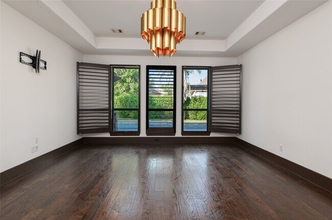 Photo - 30 Freestone Stream Pl