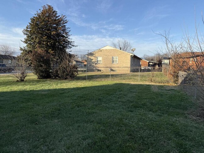 Photo - 2013 S 28th St