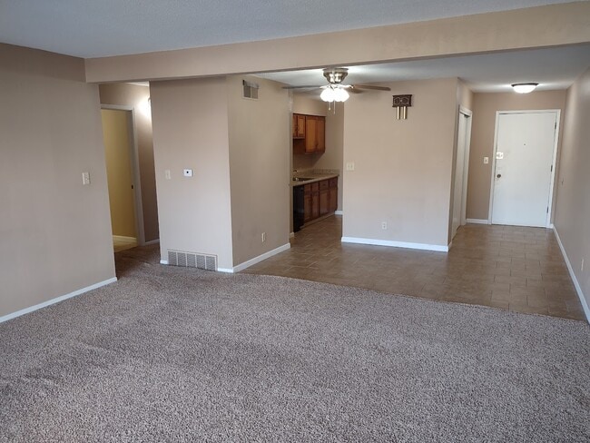 Photo - 306 29th St Dr SE Unit 204