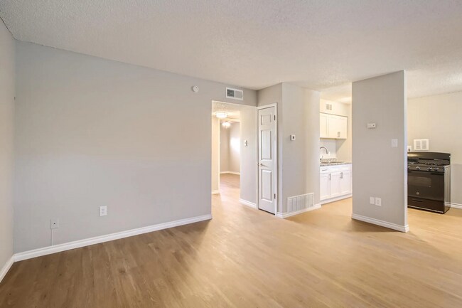 Photo - Mission Villas