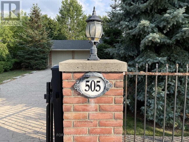 Photo - 505 Fanshawe Park Rd E