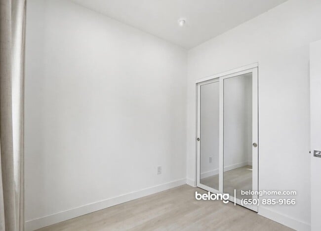 Photo - 1395 Vine St