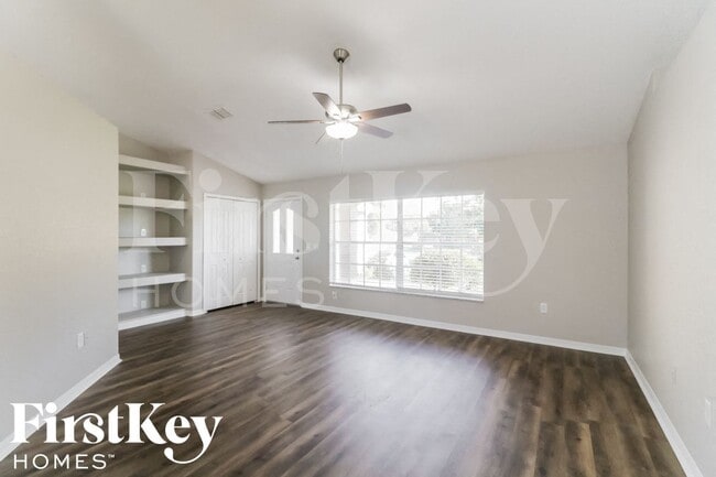 Photo - 11040 Red Coach St