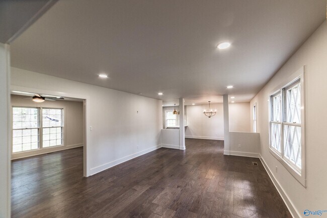 Photo - 8013 Tea Garden Rd SE
