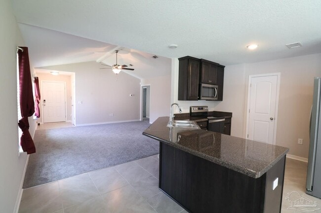 Photo - 1285 Mills Ave