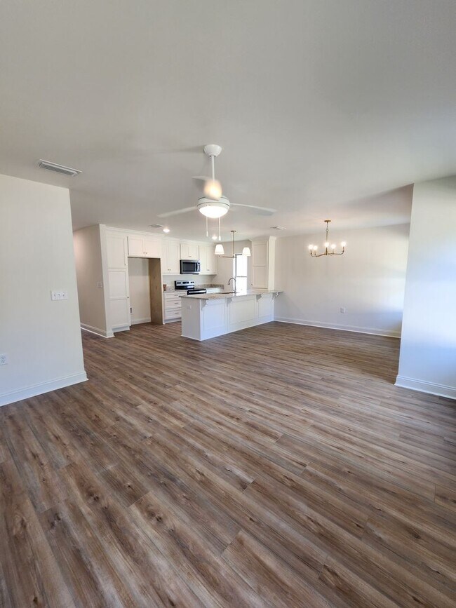 Photo - !!New Construction!! NEAR Pinegrove Elementary/Middle - 4BR Home with Granite Countertops, LVP Fl...
