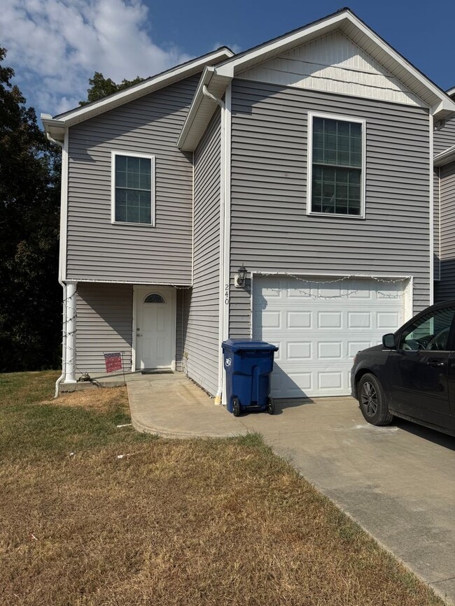 Building Photo - For Rent Benton Ky Unit 240 Tara Court