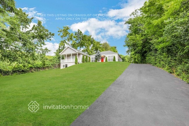 Photo - 337 Moncrief Ave